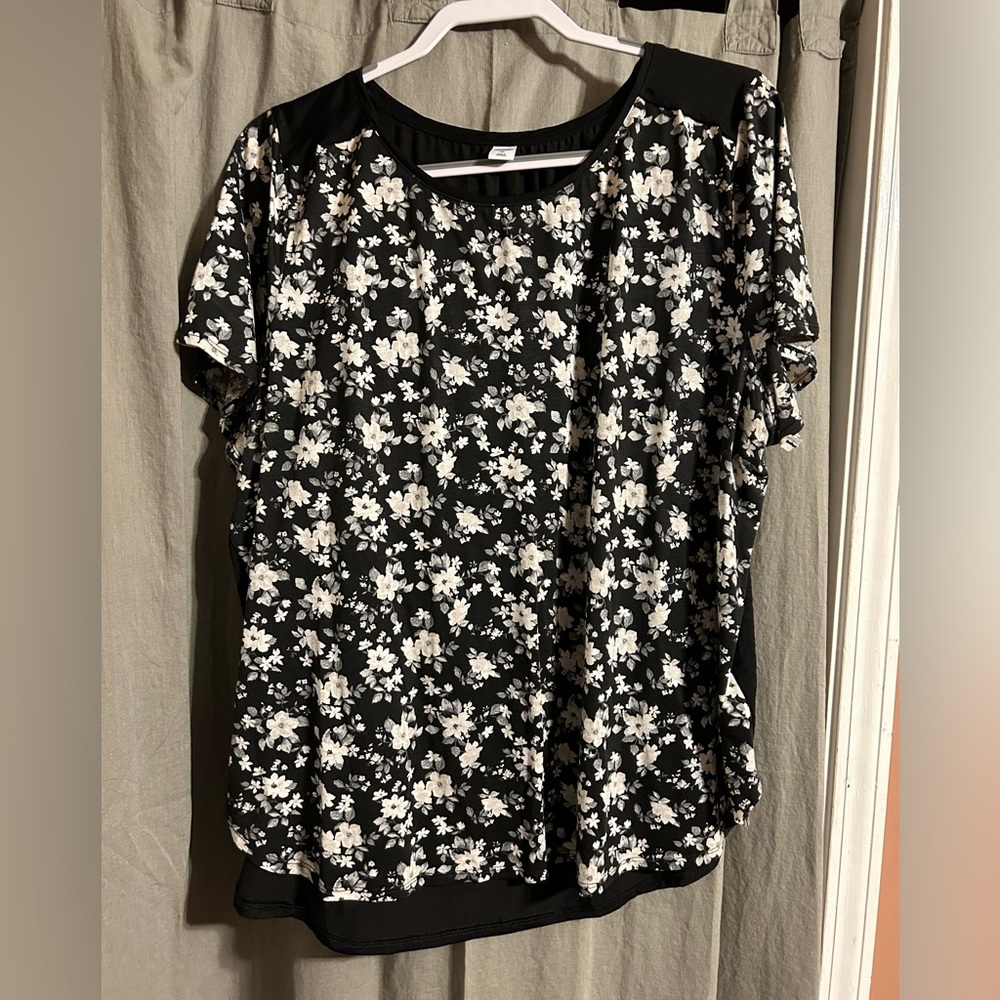 Old Navy Floral Top